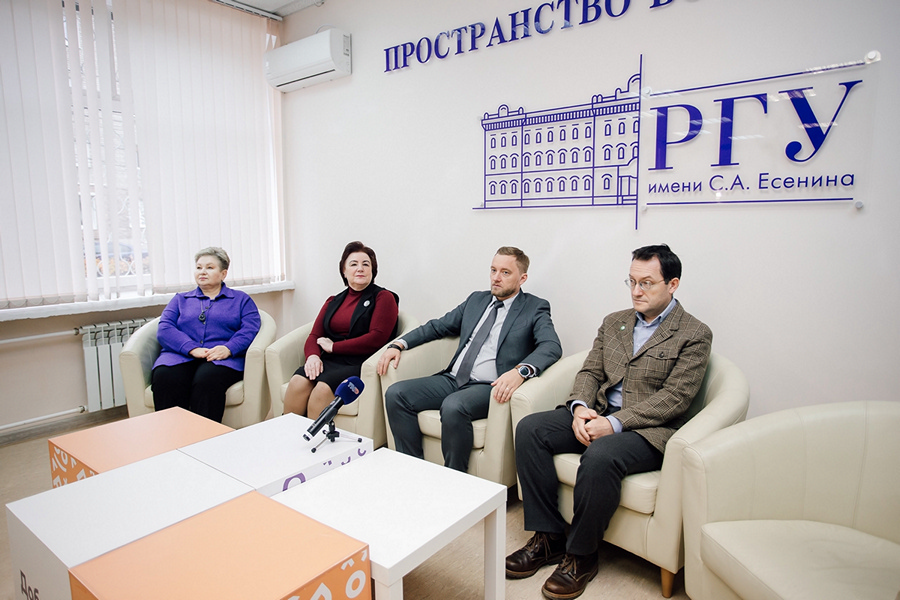 Профессионал года Профессионал года