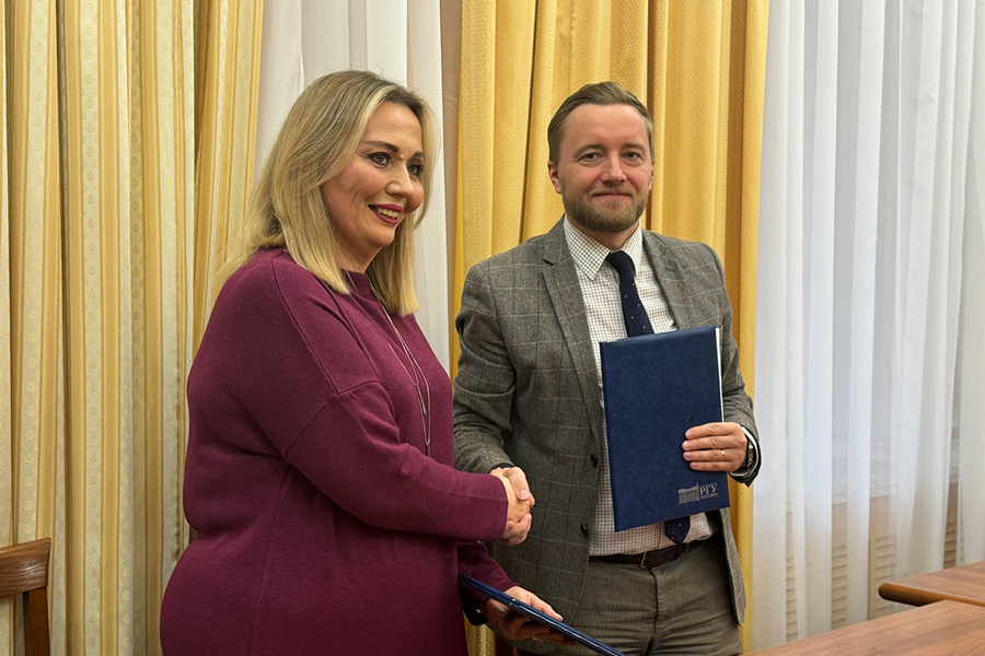 Подписали соглашение о сотрудничестве между университетом и Ассоциацией бухгалтеров-аутсорсеров Платинум Подписали соглашение о сотрудничестве между университетом и Ассоциацией бухгалтеров-аутсорсеров Платинум