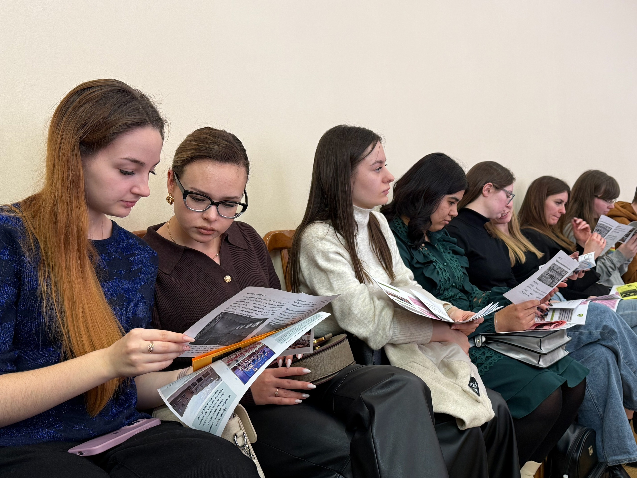 Выпускники Института естественных наук РГУ имени С.А. Есенина встретились с работодателями Выпускники Института естественных наук РГУ имени С.А. Есенина встретились с работодателями